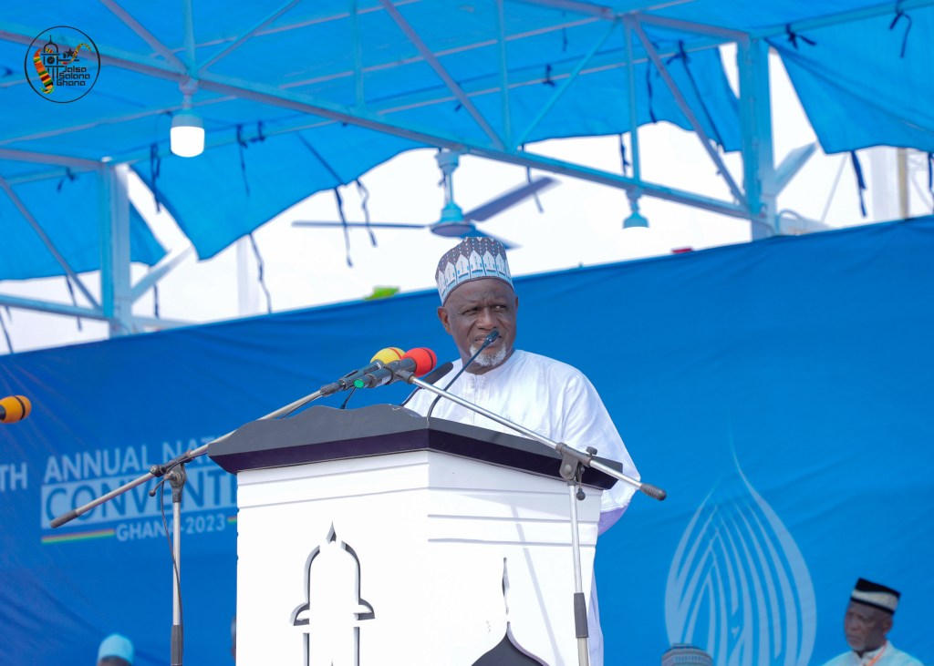 Huzoor entreats Ahmadi Muslims to Develop Personal Relationship with Allah 1